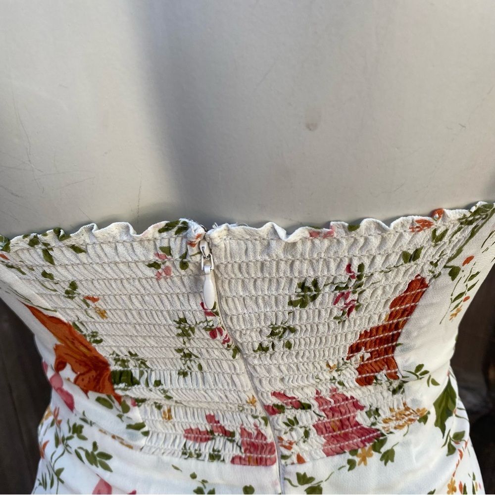 Reformation Floral Reformation The Juliette
Dress in Tropique size 0 - Picture 11 of 15